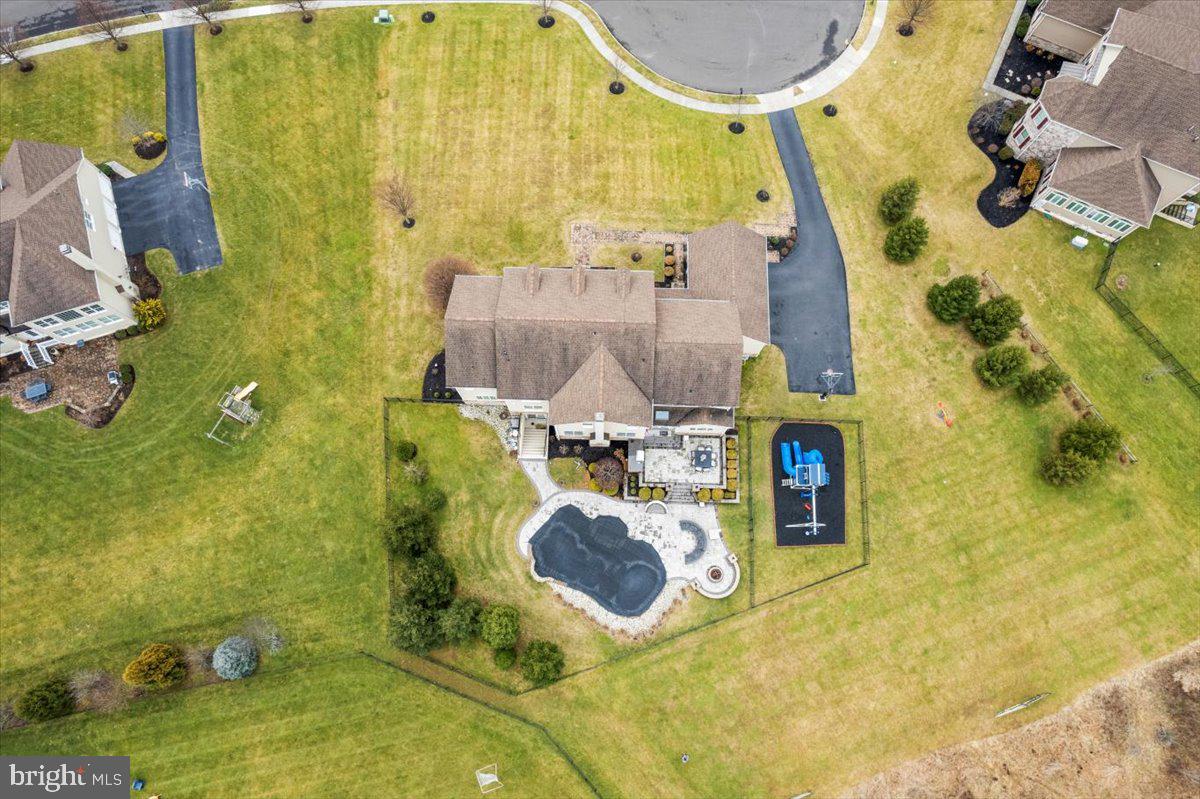 CHAPMANS CORNER - Residential