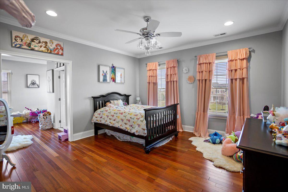 CHAPMANS CORNER - Residential