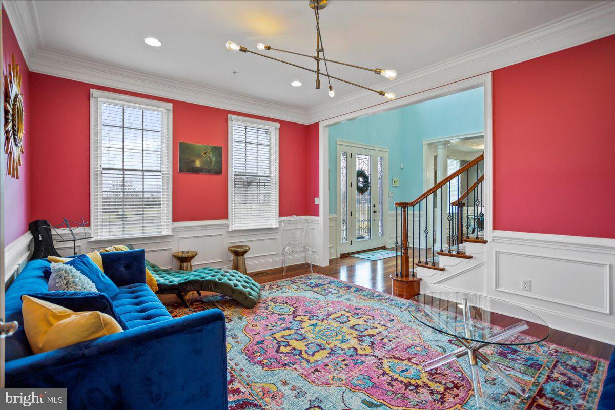 CHAPMANS CORNER - Residential