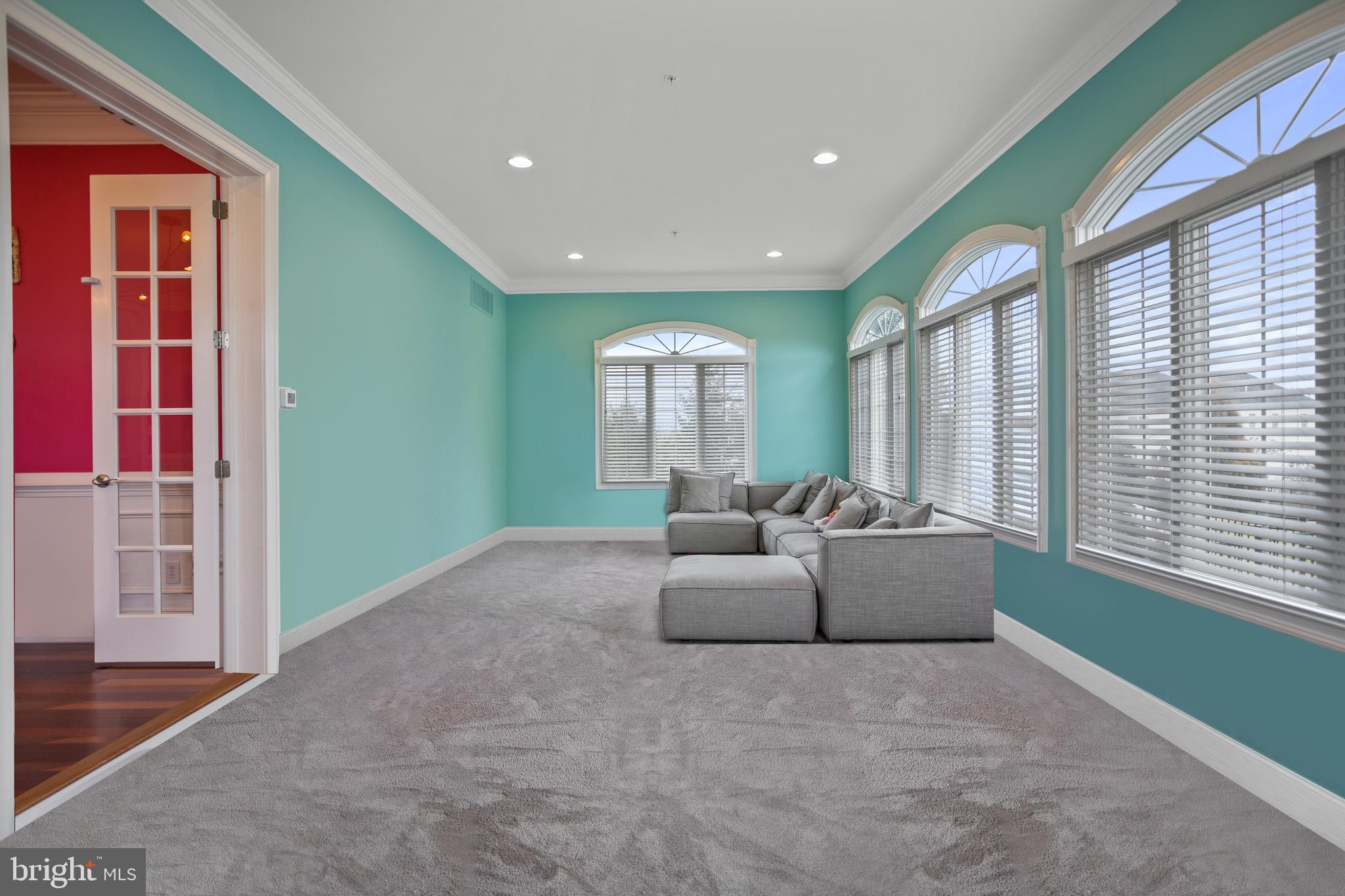 CHAPMANS CORNER - Residential