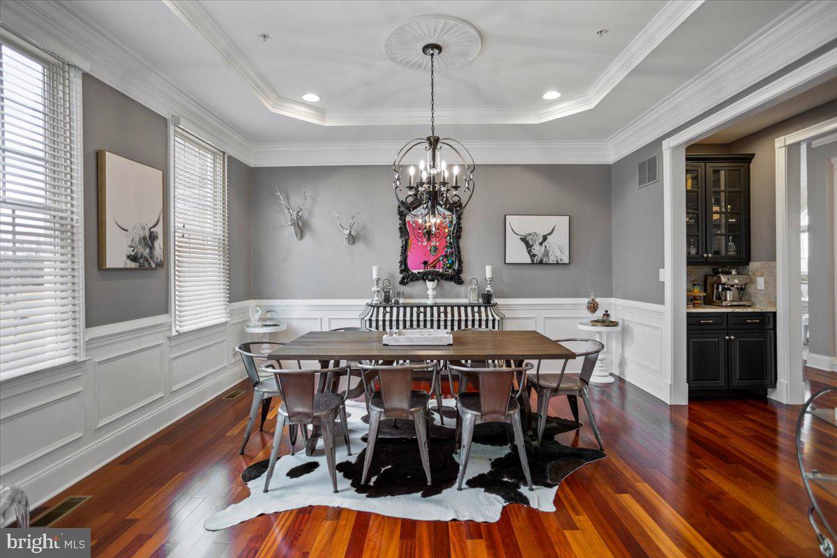 CHAPMANS CORNER - Residential