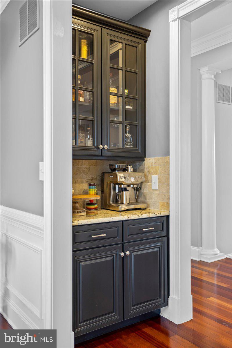 CHAPMANS CORNER - Residential