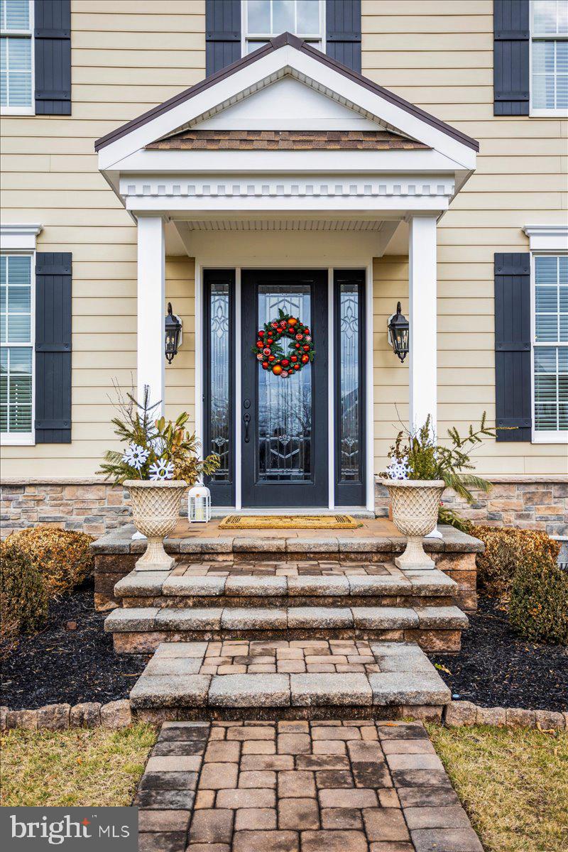 CHAPMANS CORNER - Residential