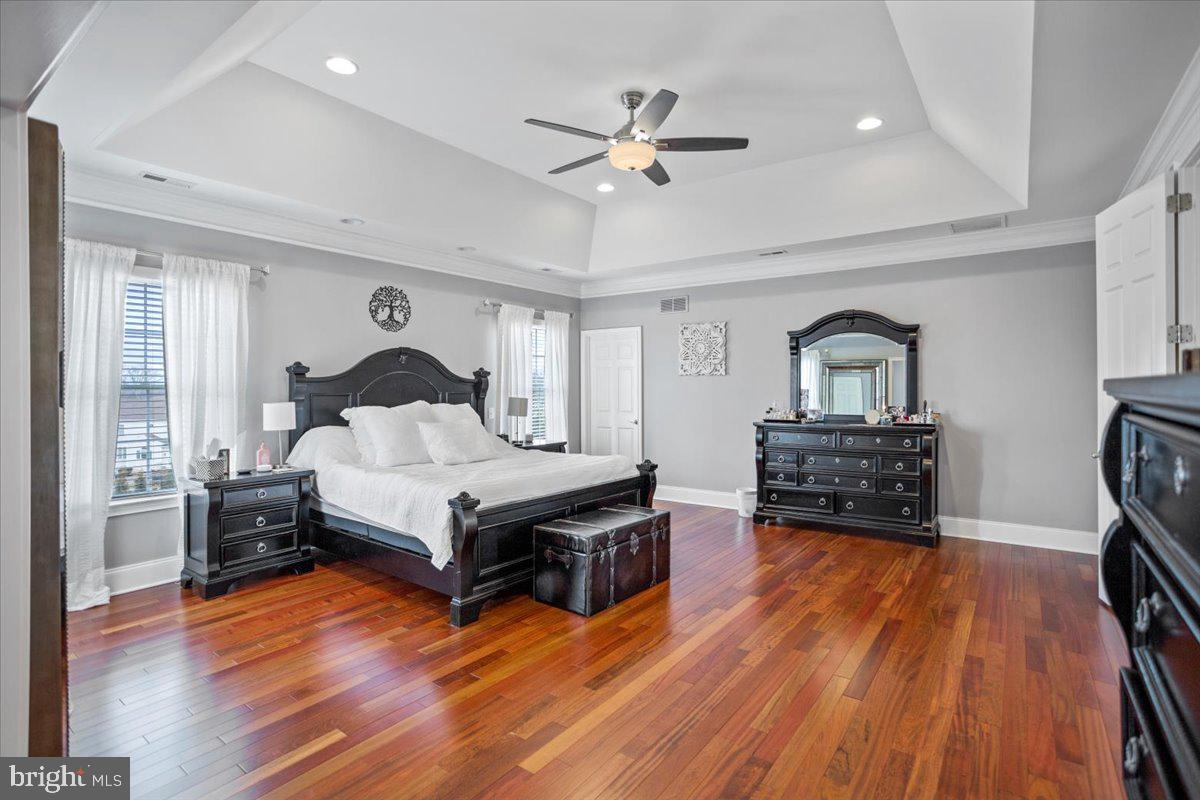 CHAPMANS CORNER - Residential