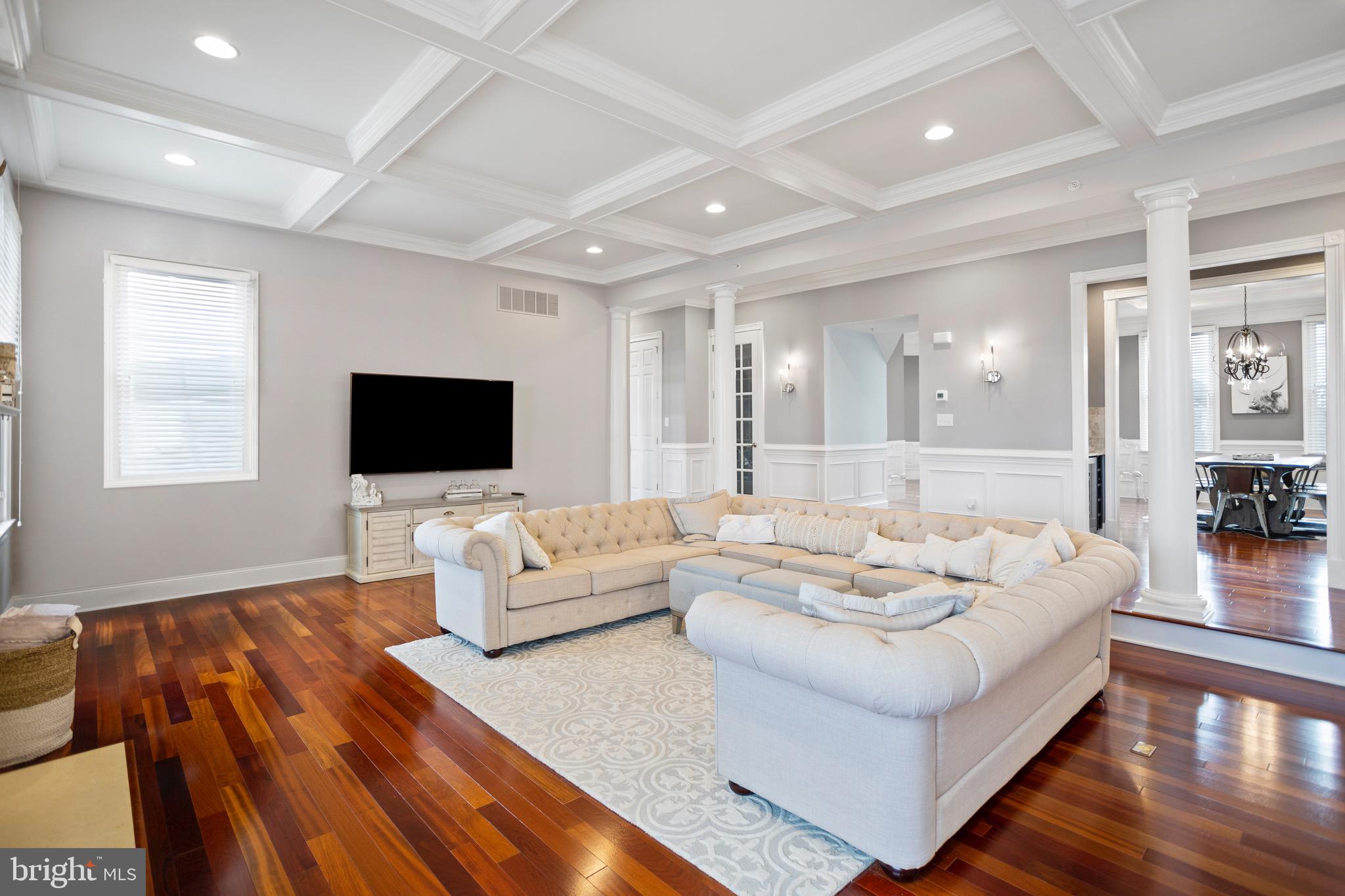 CHAPMANS CORNER - Residential