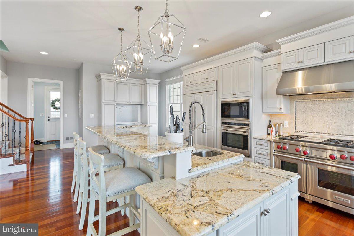 CHAPMANS CORNER - Residential