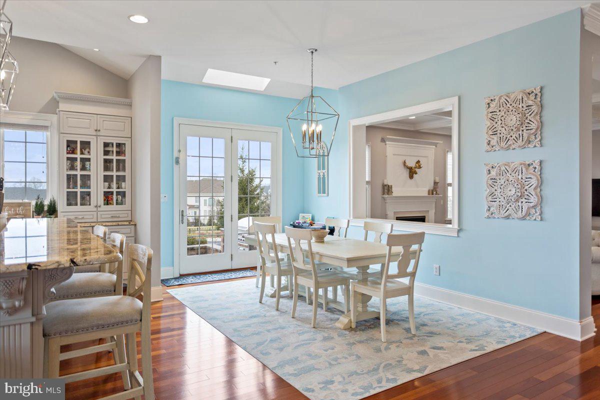 CHAPMANS CORNER - Residential