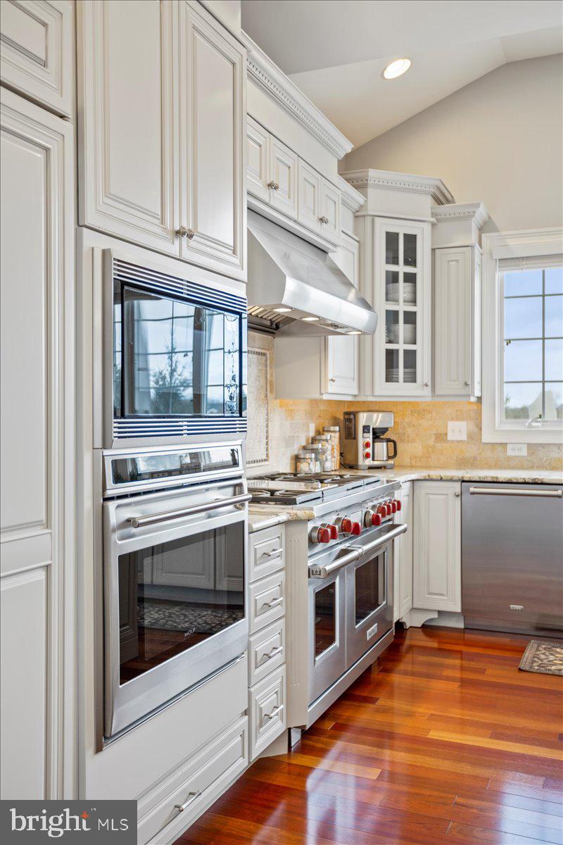 CHAPMANS CORNER - Residential