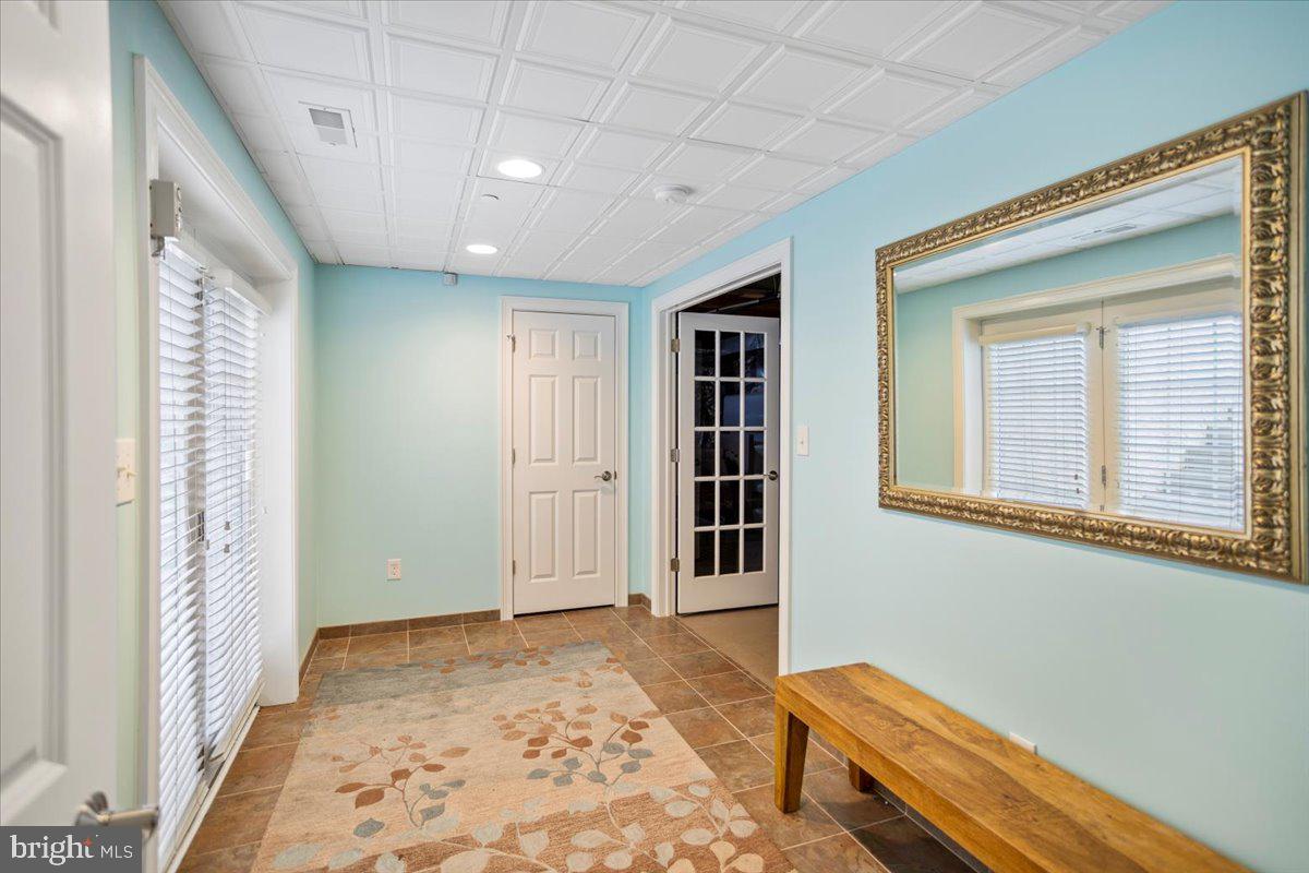 CHAPMANS CORNER - Residential