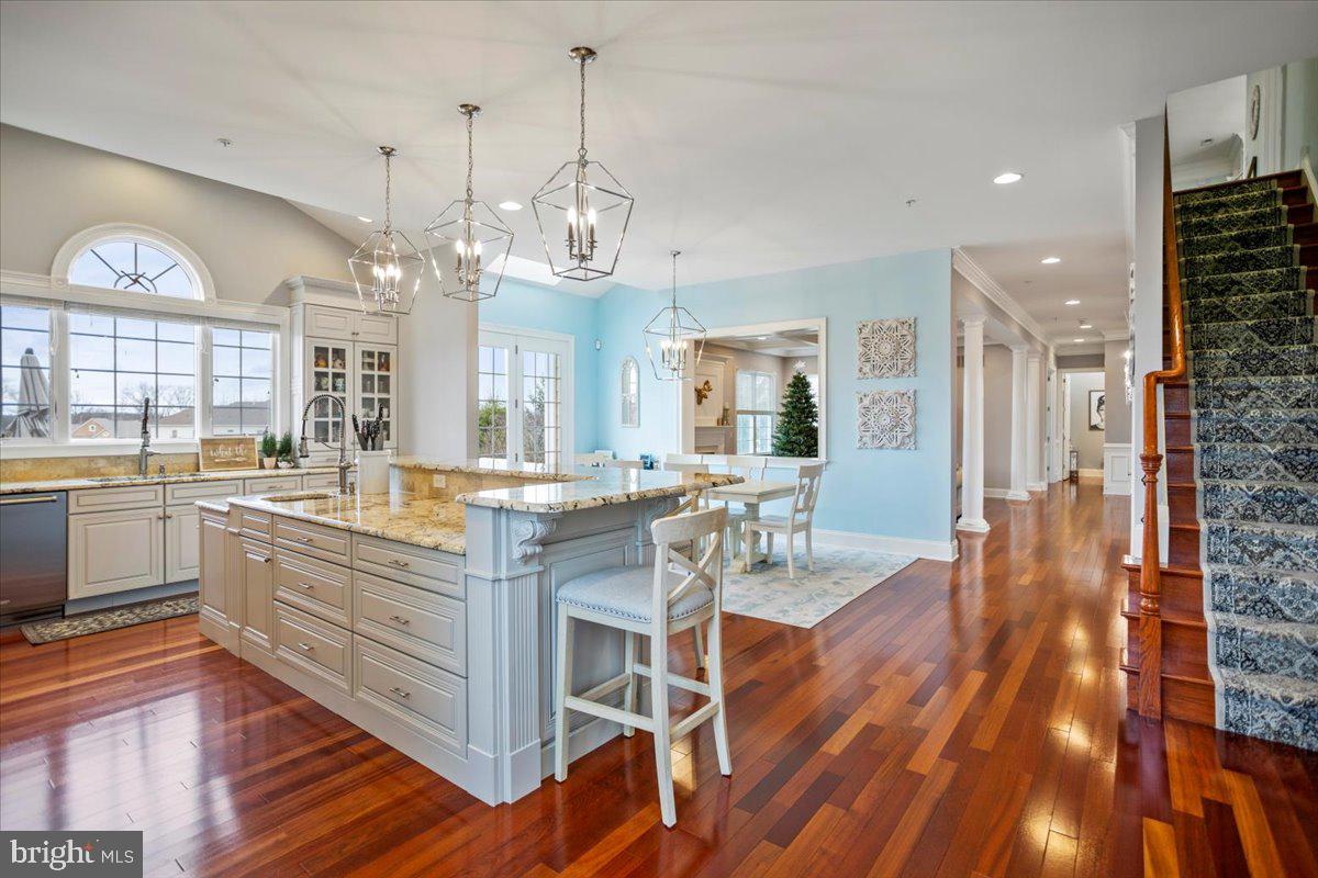 CHAPMANS CORNER - Residential