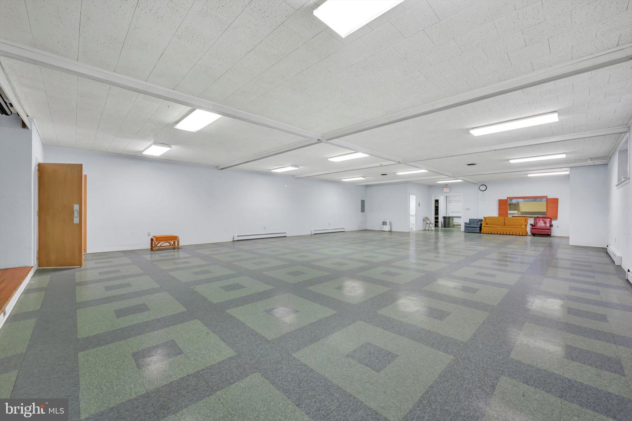 100 NEW HAVEN STREET 8