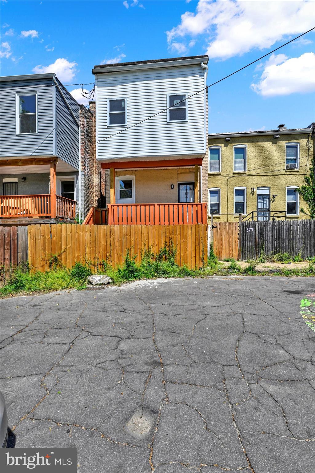 CHARLES VILLAGE - Residential