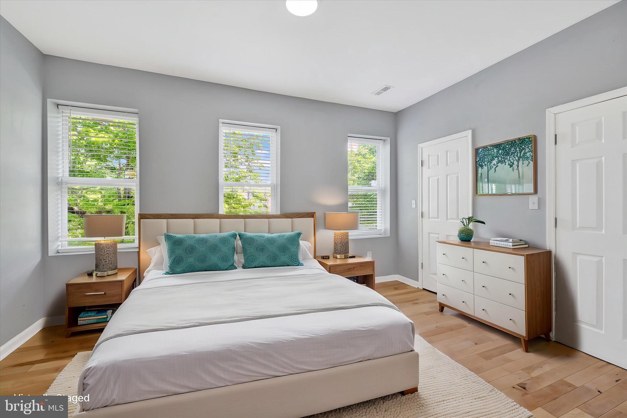 CHARLES VILLAGE - Residential