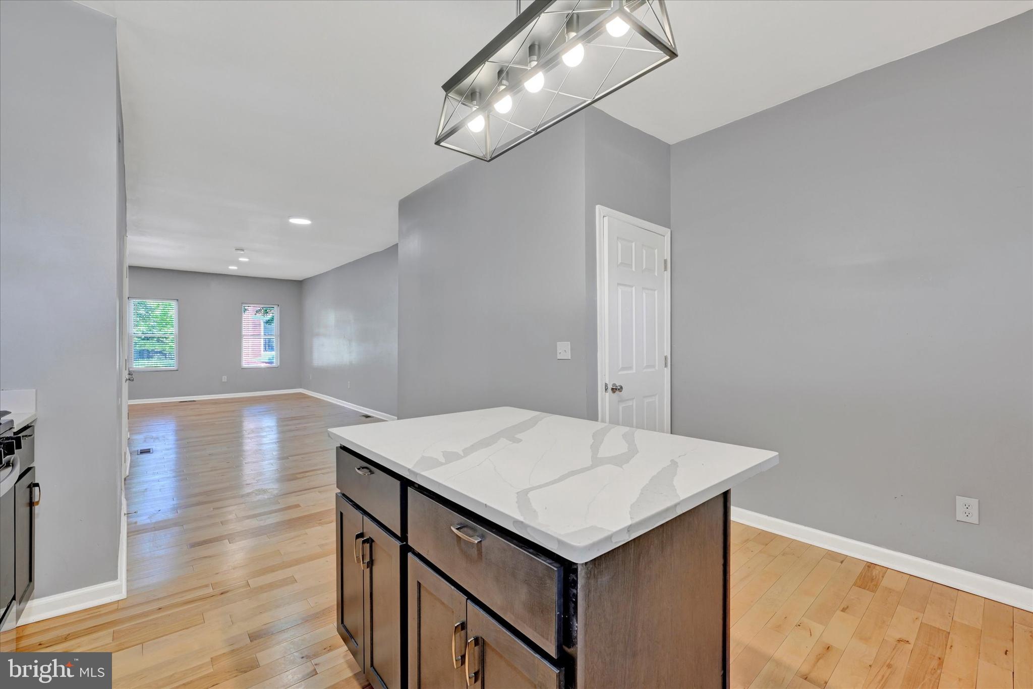 CHARLES VILLAGE - Residential