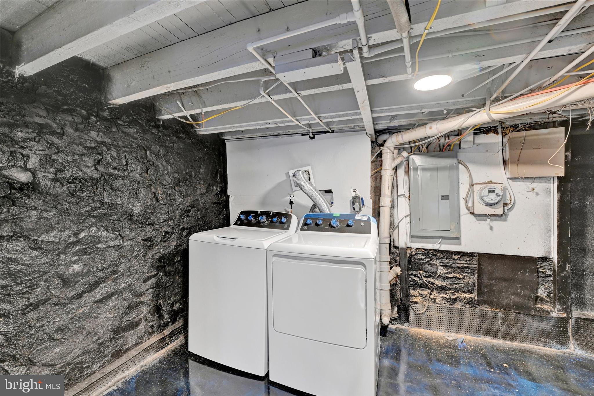 CHARLES VILLAGE - Residential