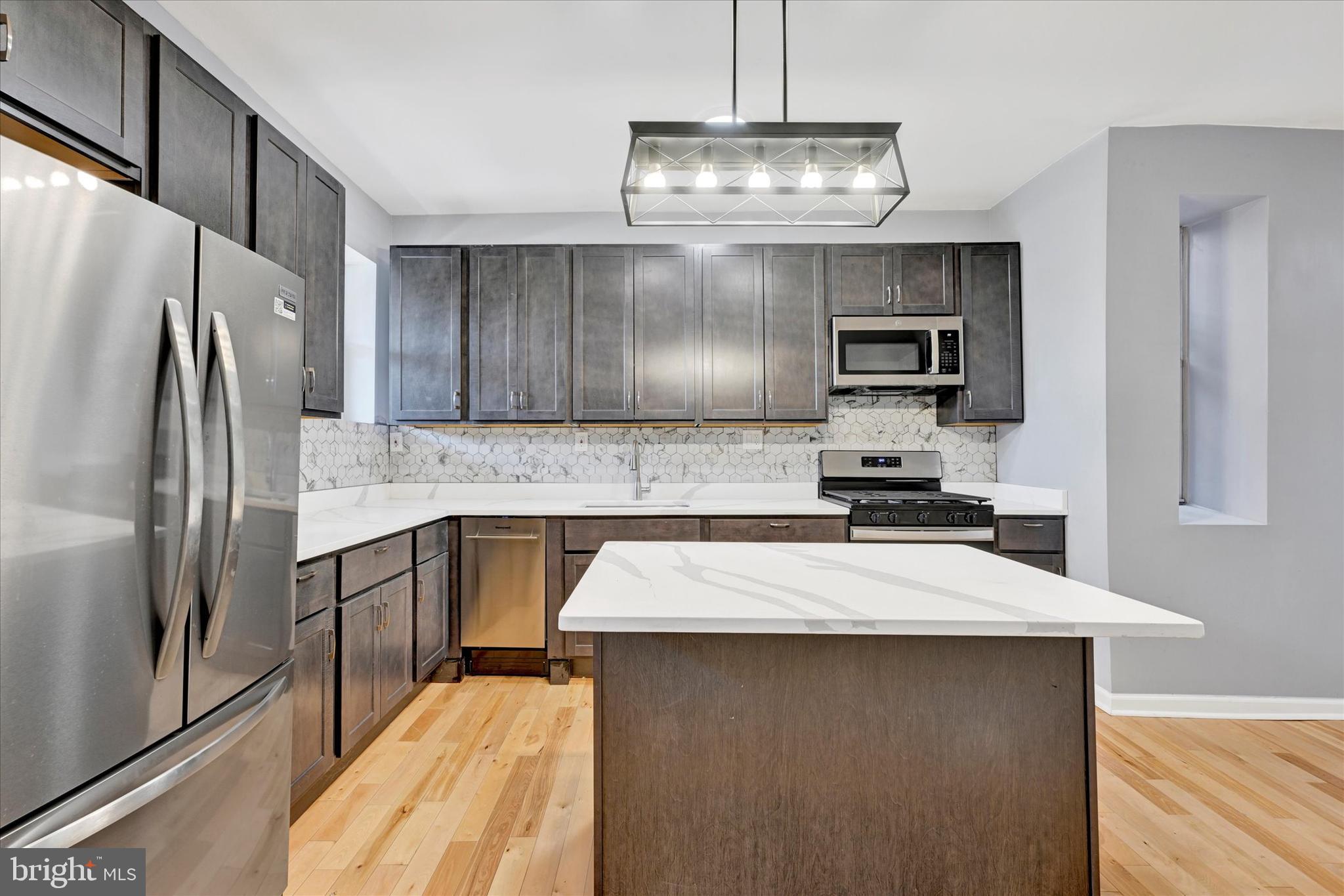 CHARLES VILLAGE - Residential