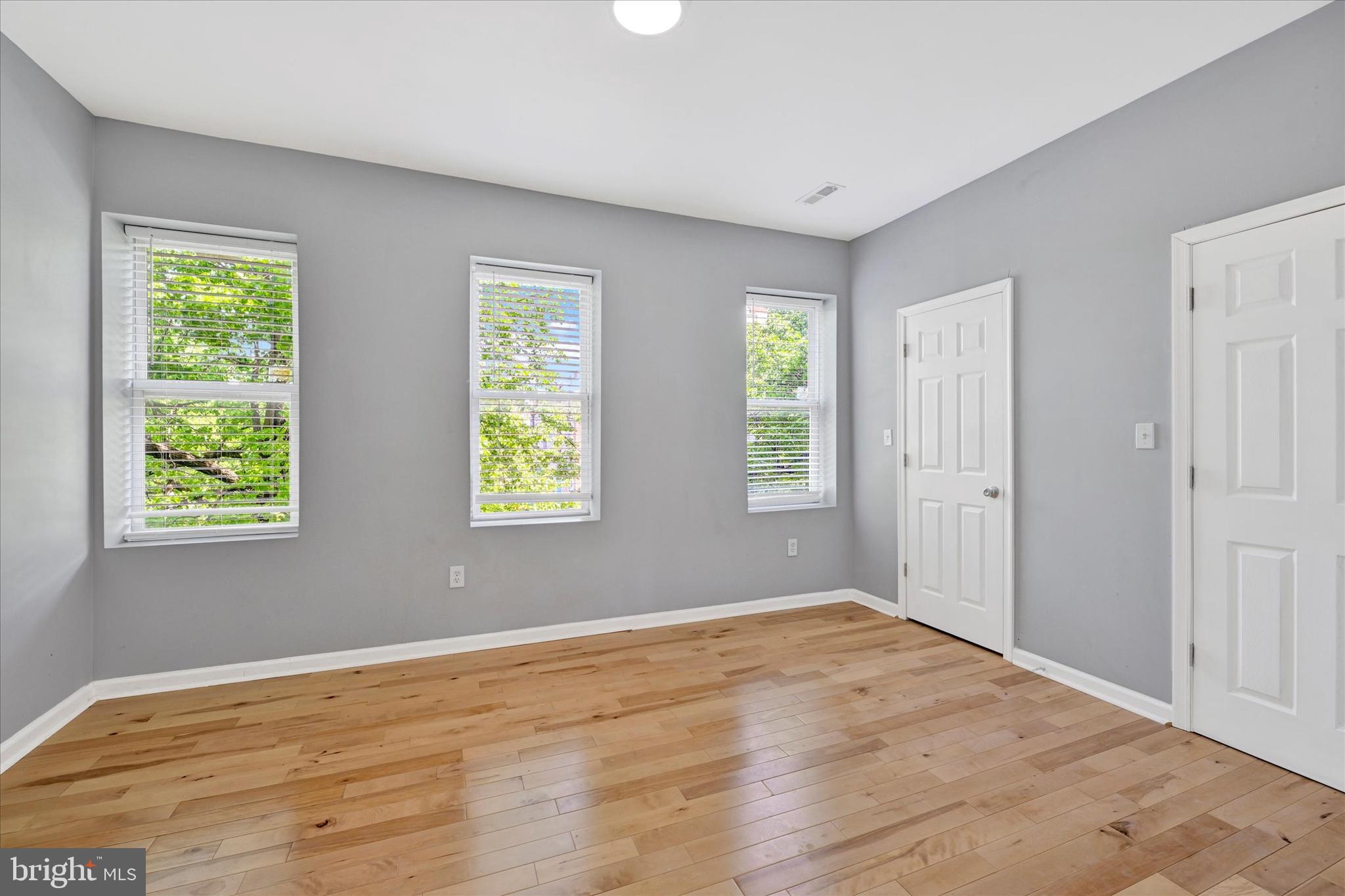 CHARLES VILLAGE - Residential