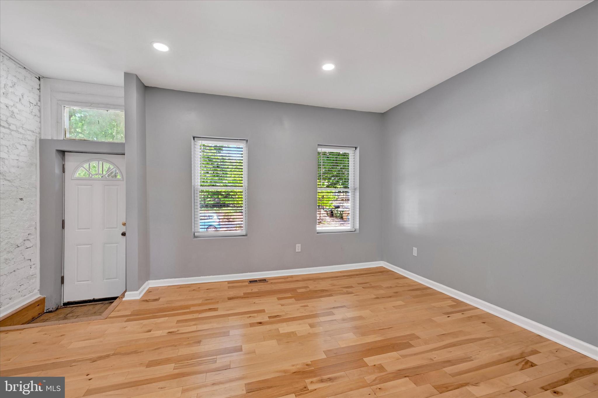 CHARLES VILLAGE - Residential