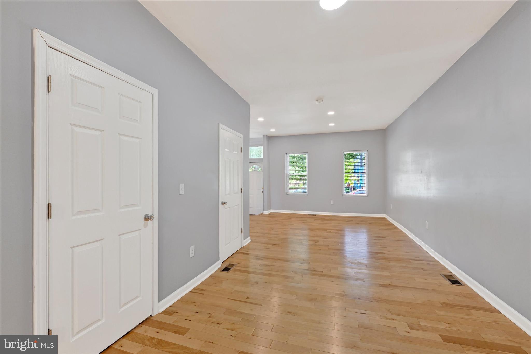 CHARLES VILLAGE - Residential