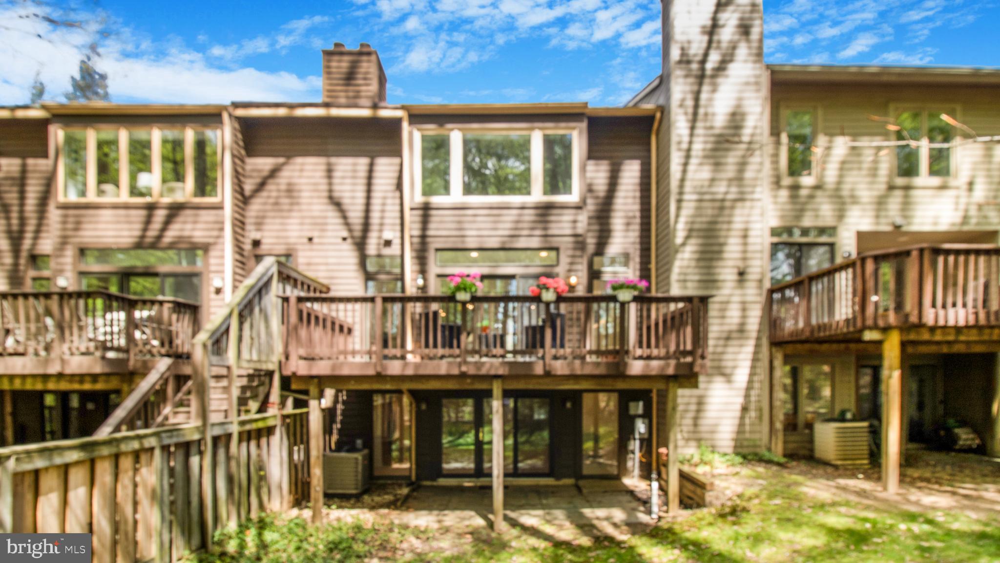 FAWSETT FARMS MANOR - Residential