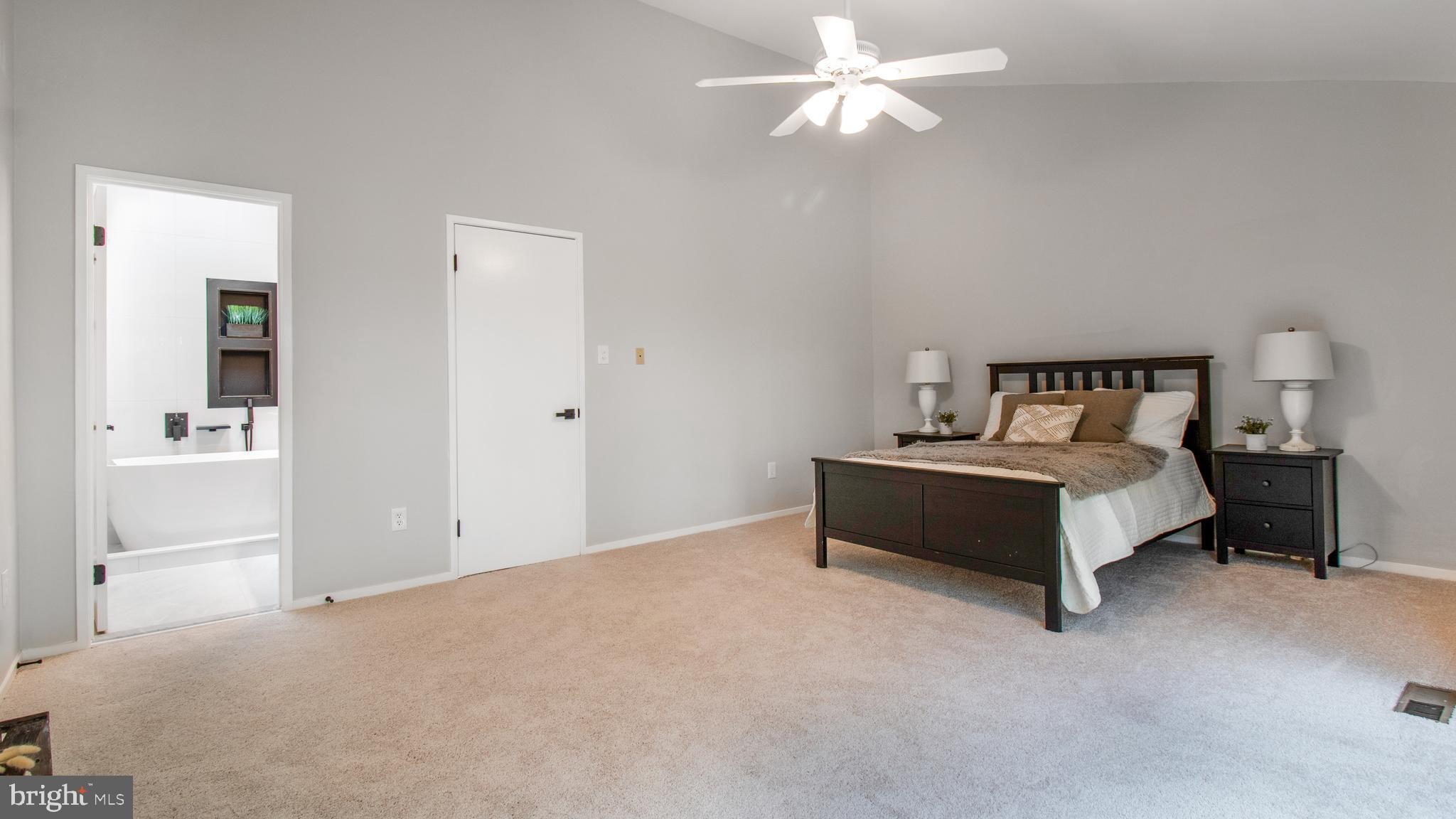 FAWSETT FARMS MANOR - Residential