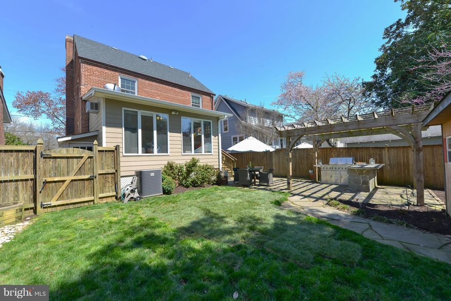 Charming Rosemont colonial just min from Del Ray & Old Town! Hardwood floors on main and upper lvls, updated kitchen w/ stainless steel appliances, family room addition, living rm with gas frpl, 3 BR upstairs & 1 full BA, floored pull down attic for storage, finished basement w/ rec rm, 4th BR & full BA, fenced bckyrd w/ stone patio. New HWH, boiler, Sumppump. Off-street driveway for 3 cars.