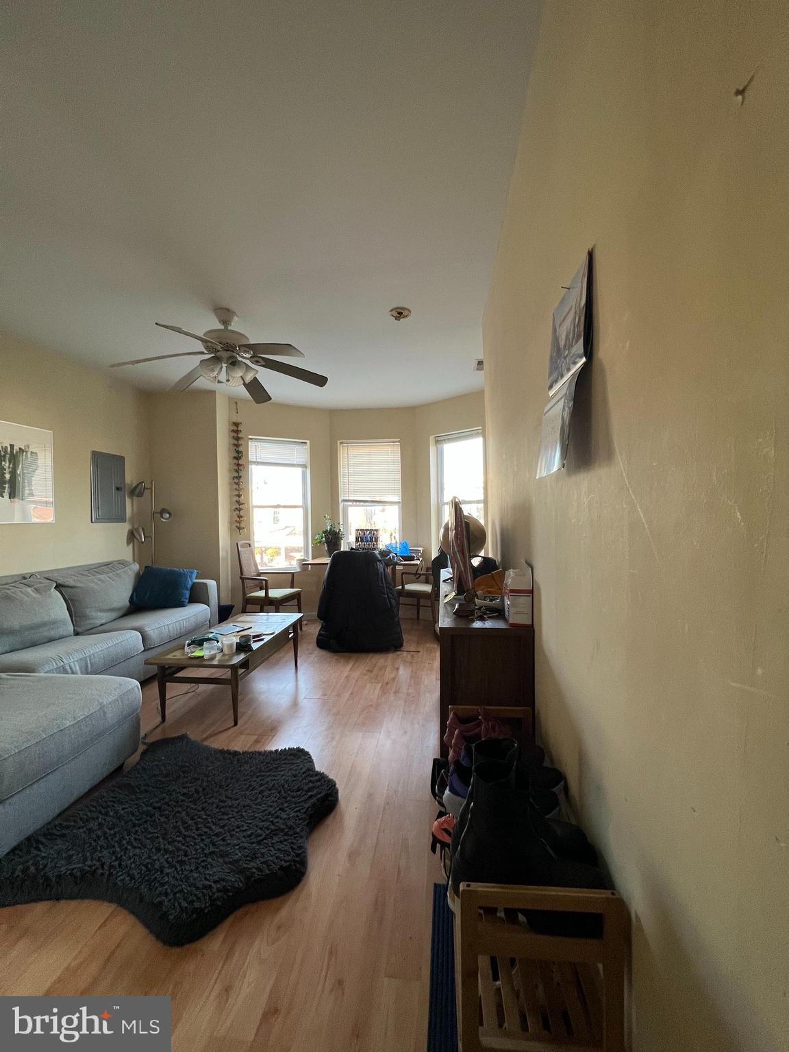 UNIVERSITY CITY - Residential Income