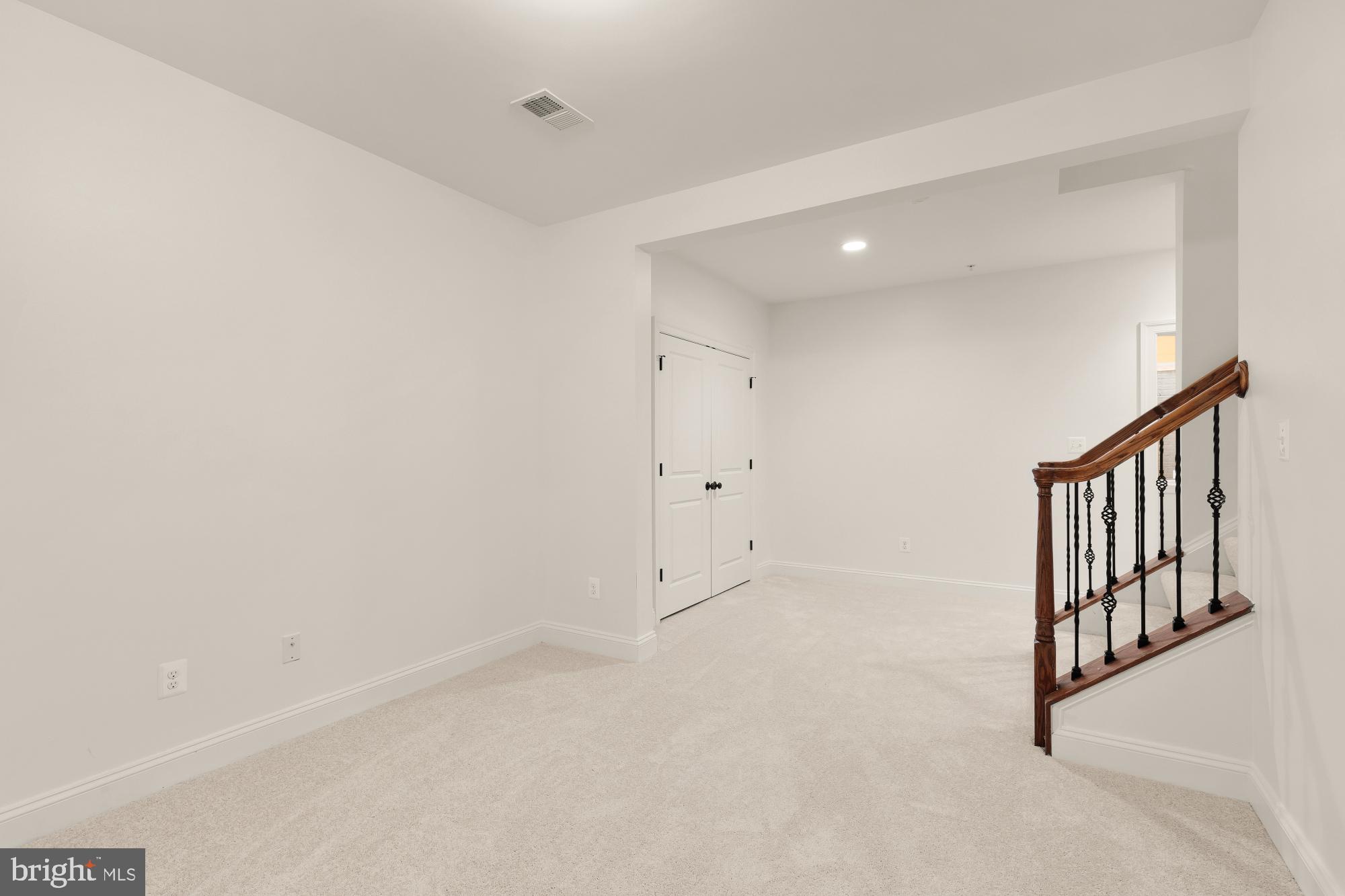 LANDON WOODS - Residential