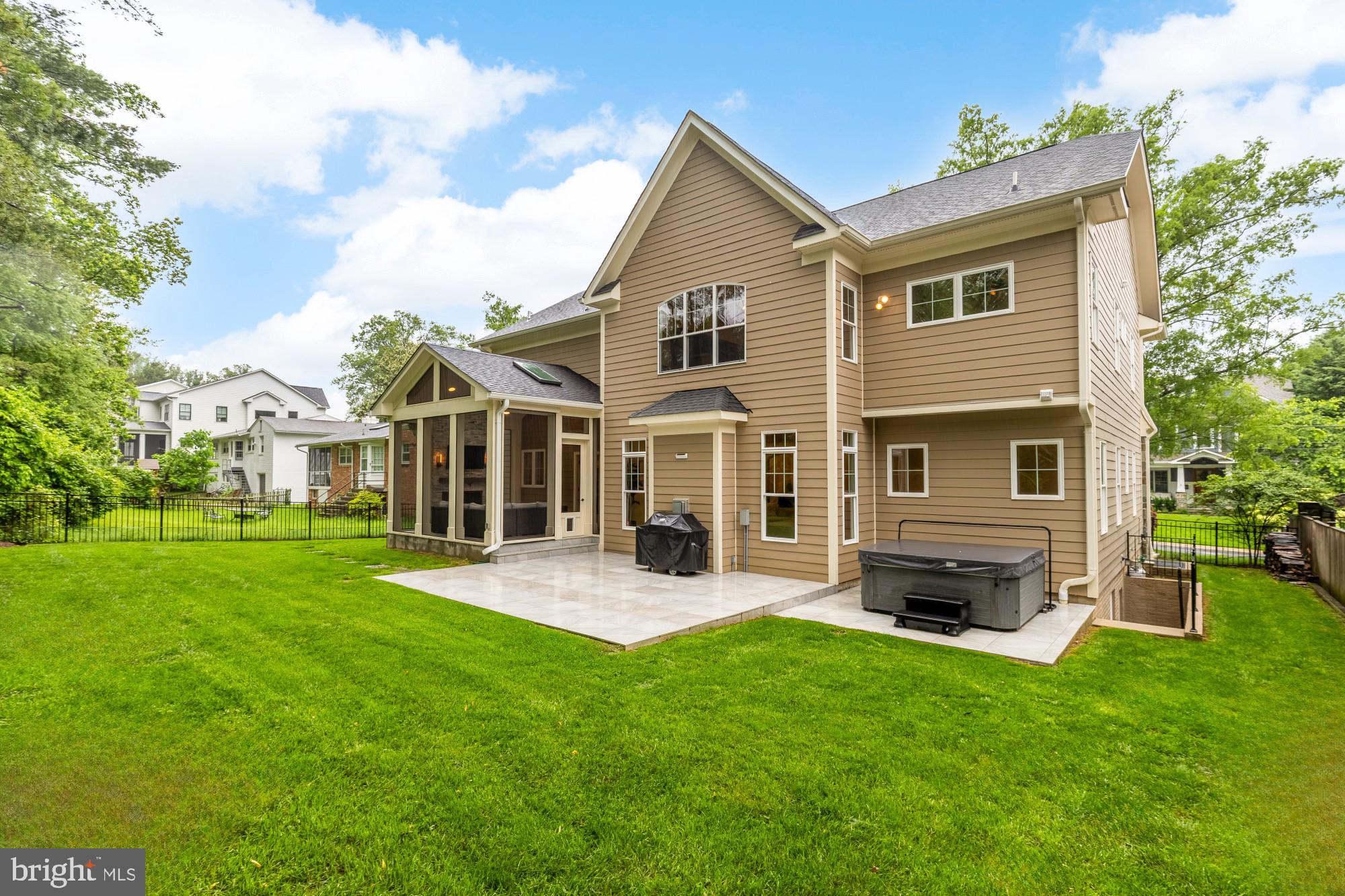 LANDON WOODS - Residential