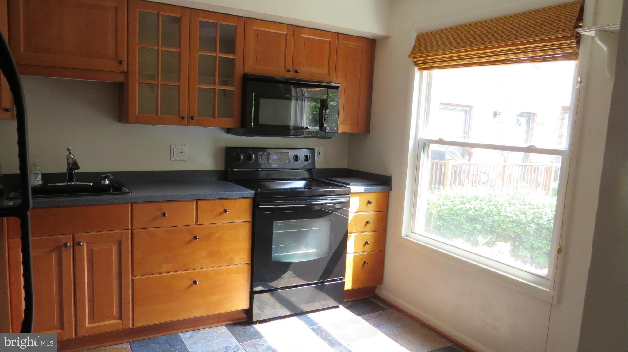 BEVERLY HILLS - Residential