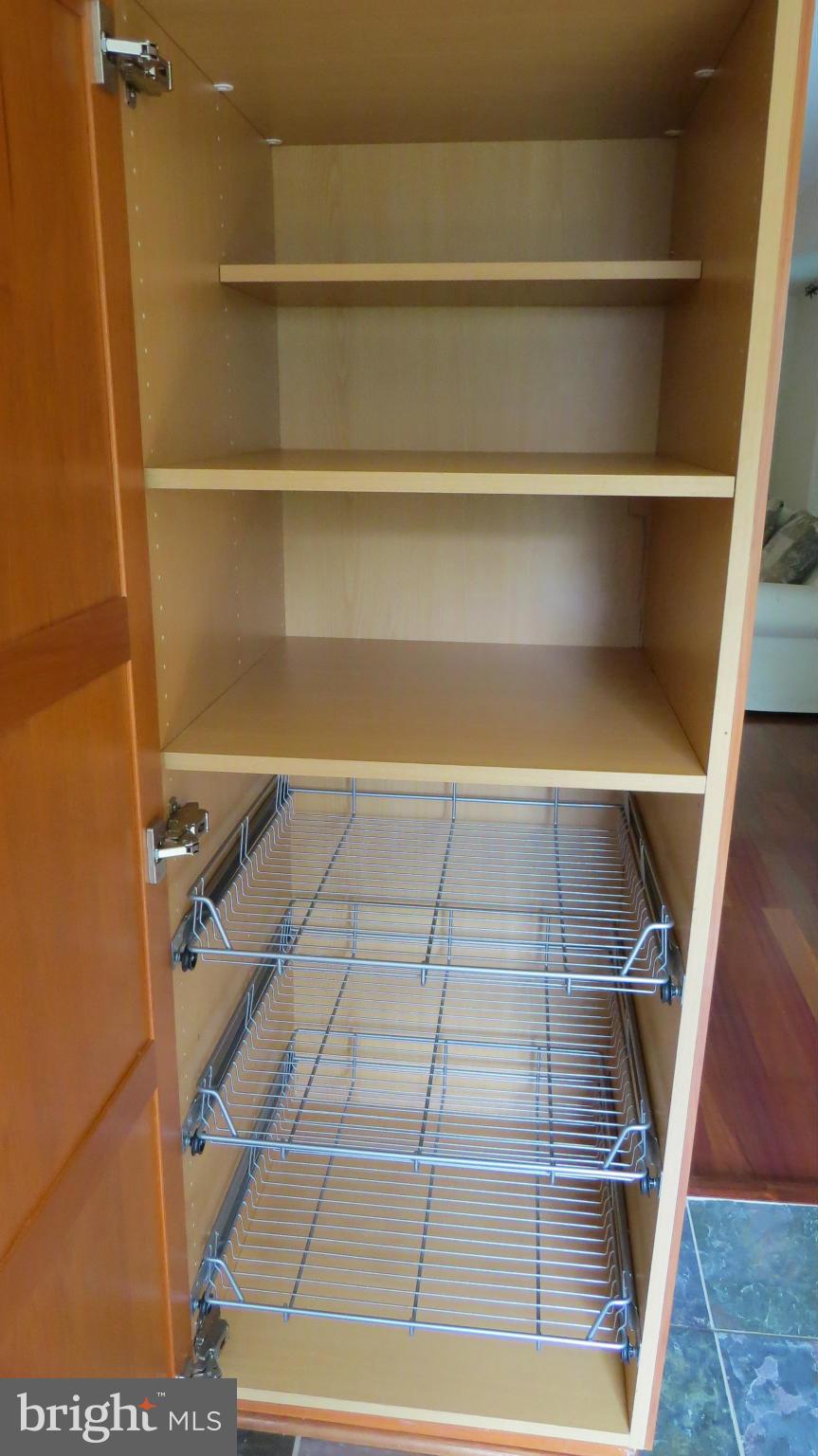 BEVERLY HILLS - Residential