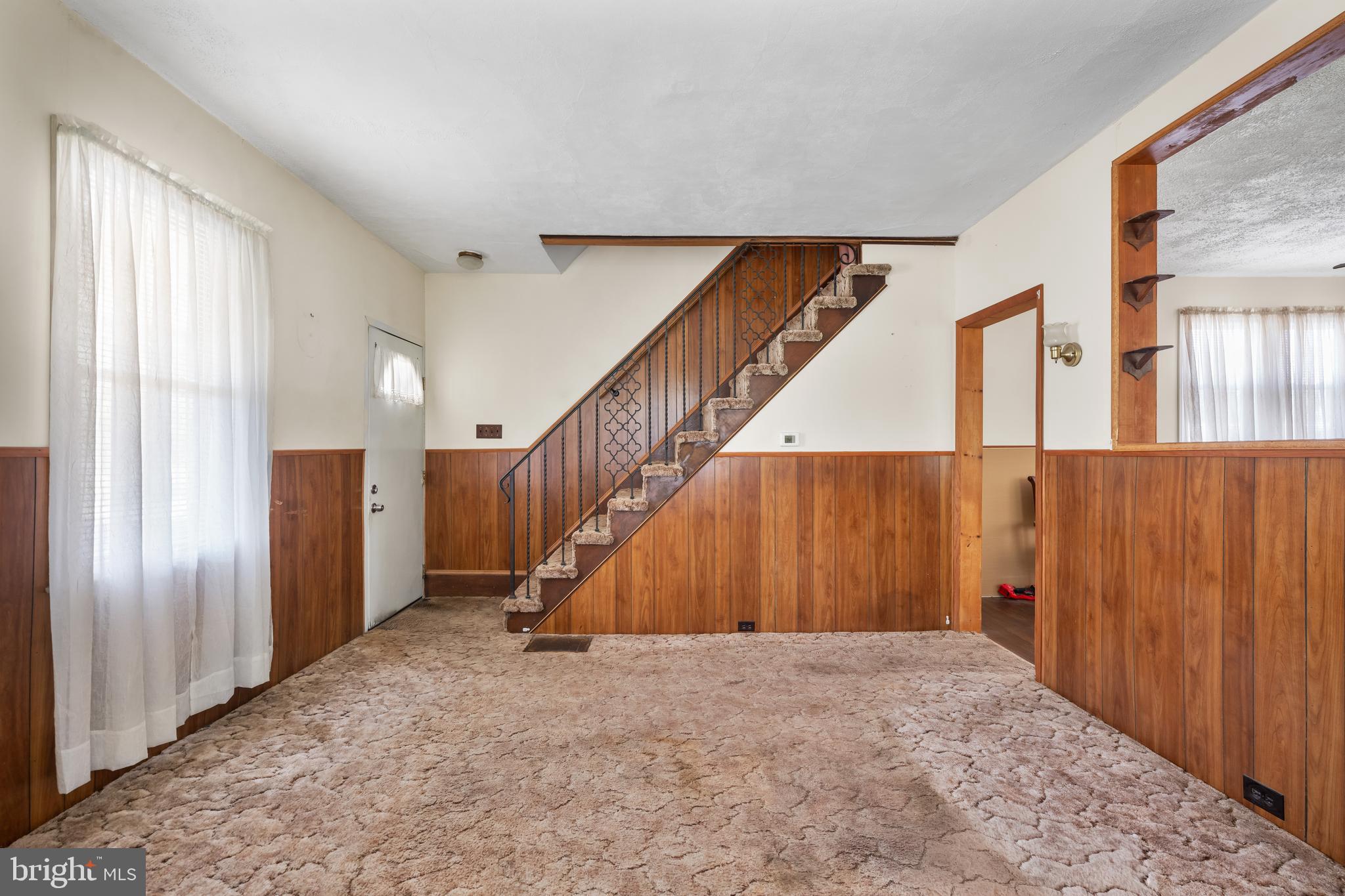 331 W JACKSON AVENUE