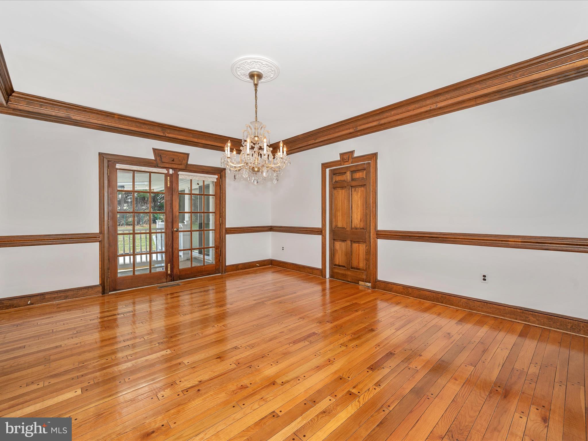 RIVER OAKS FARM - Residential Lease