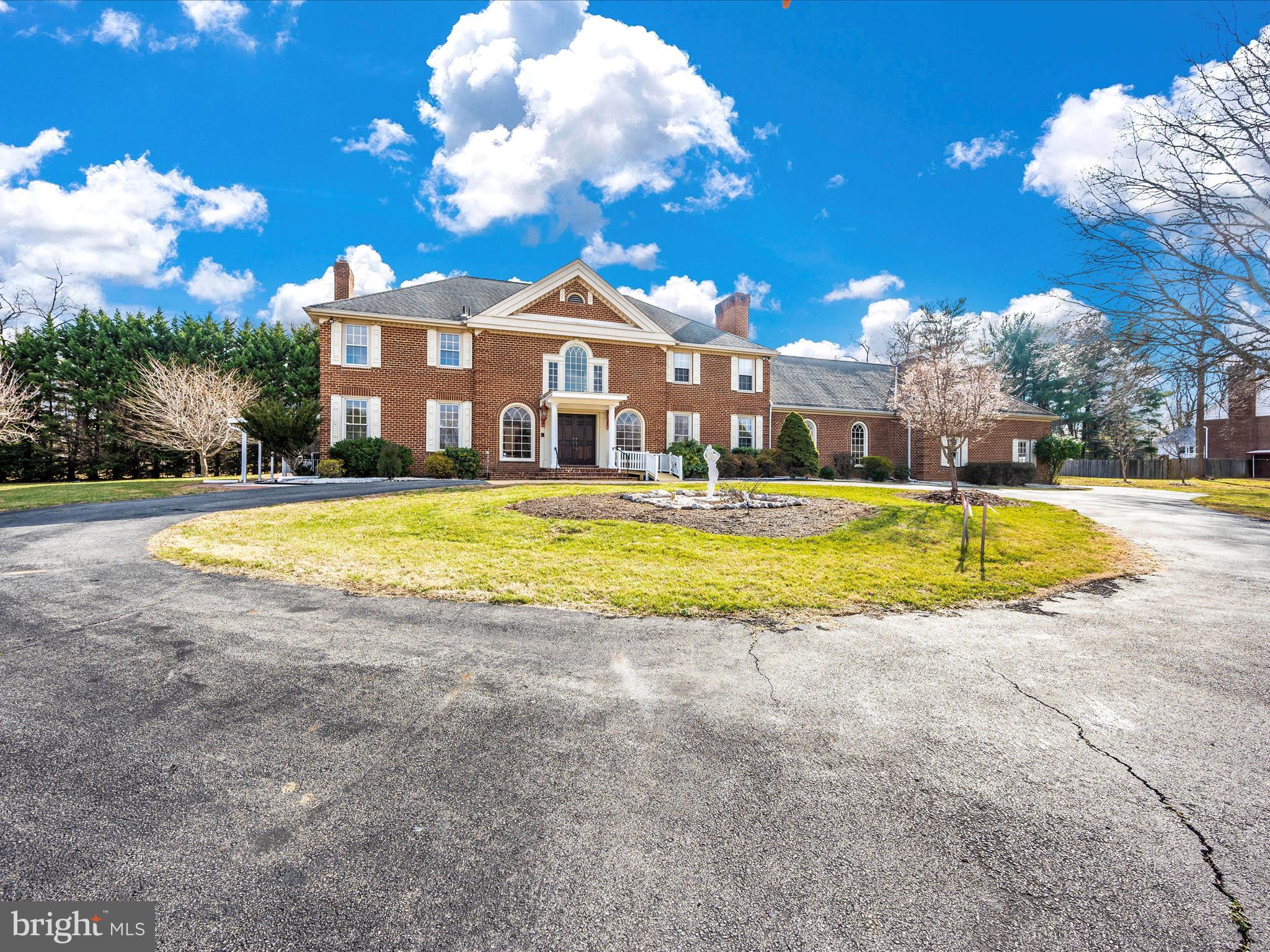 RIVER OAKS FARM - Residential Lease