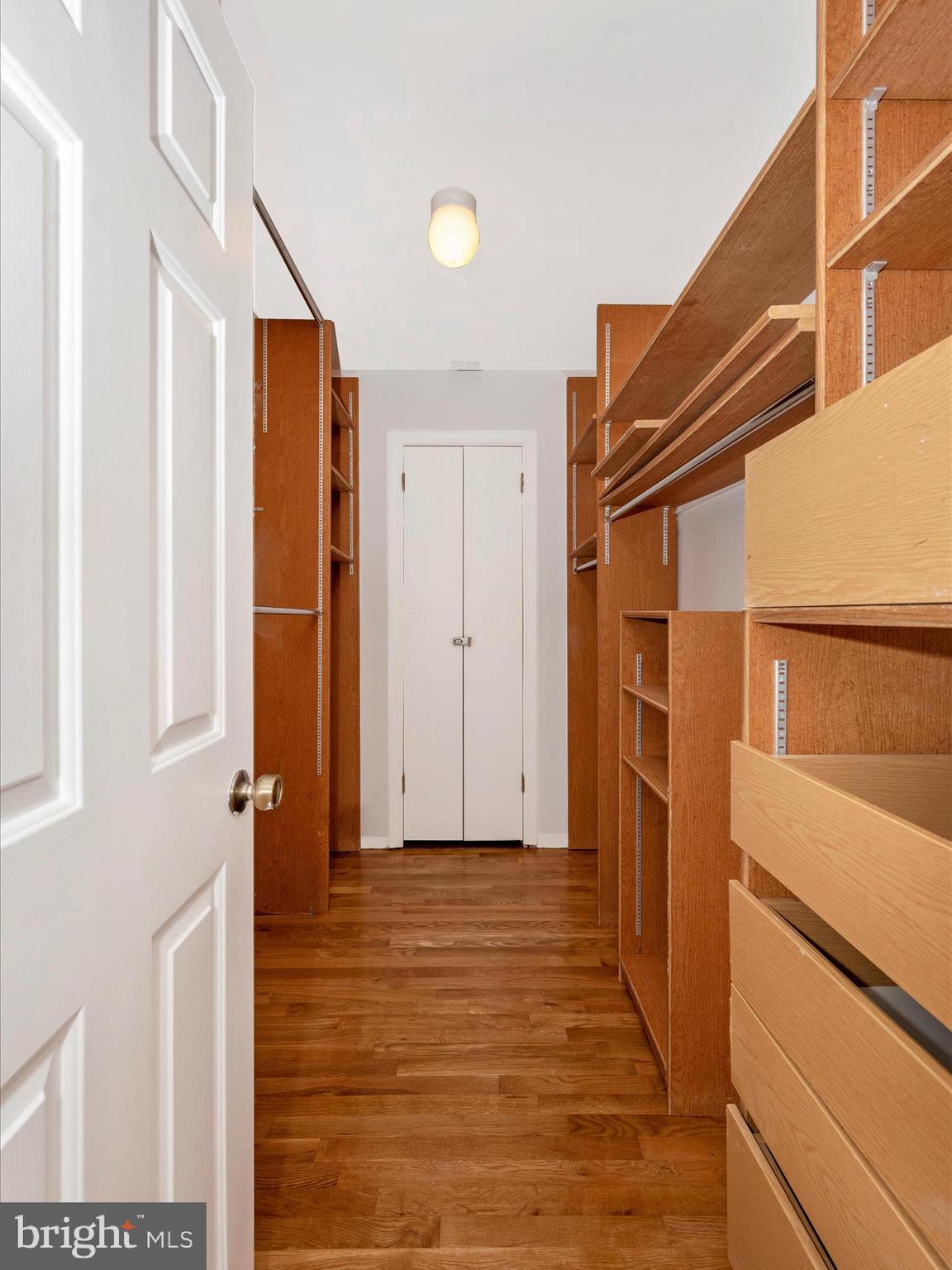 RIVER OAKS FARM - Residential Lease