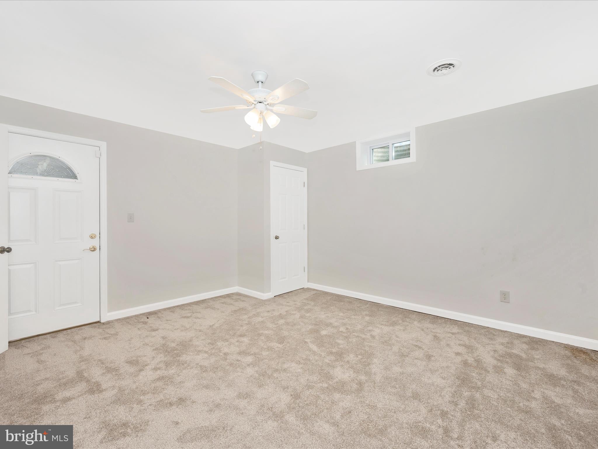 RIVER OAKS FARM - Residential Lease