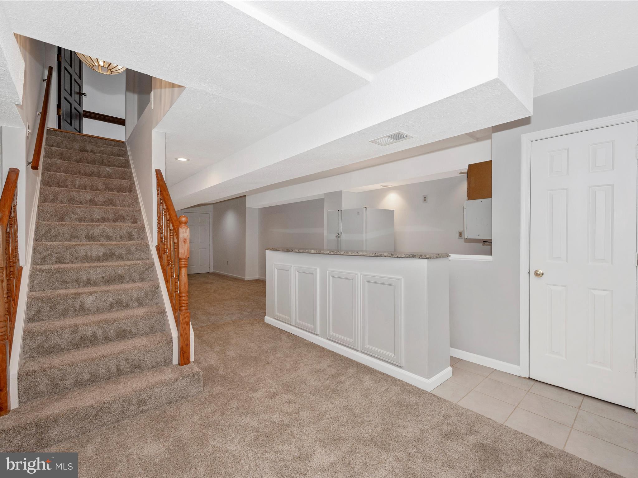 RIVER OAKS FARM - Residential Lease