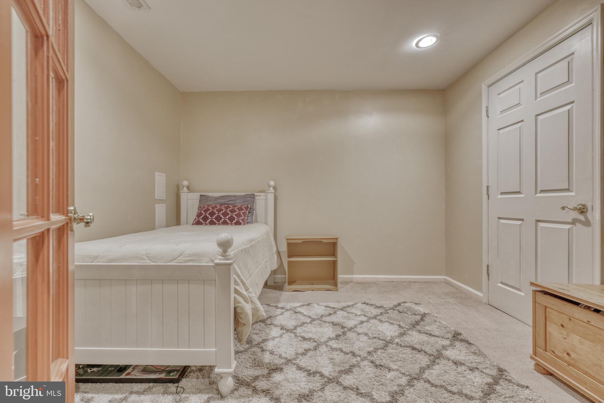 WHITE MARSH - Residential