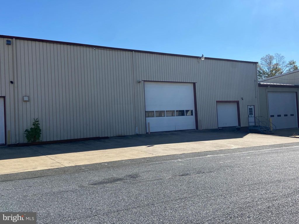 Photo of 76 W Main Street, REINHOLDS, PA 17569 (MLS # PALA2077024)