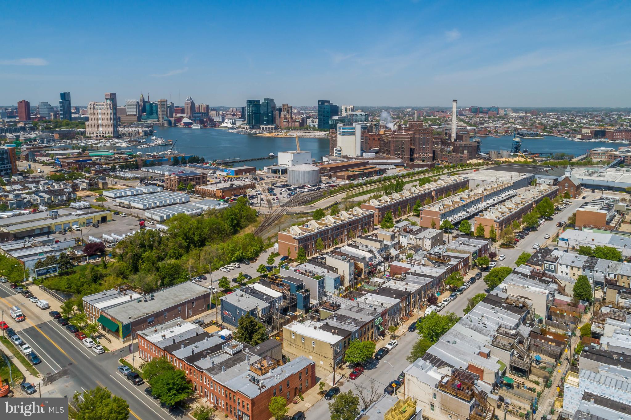 LOCUST POINT - Residential