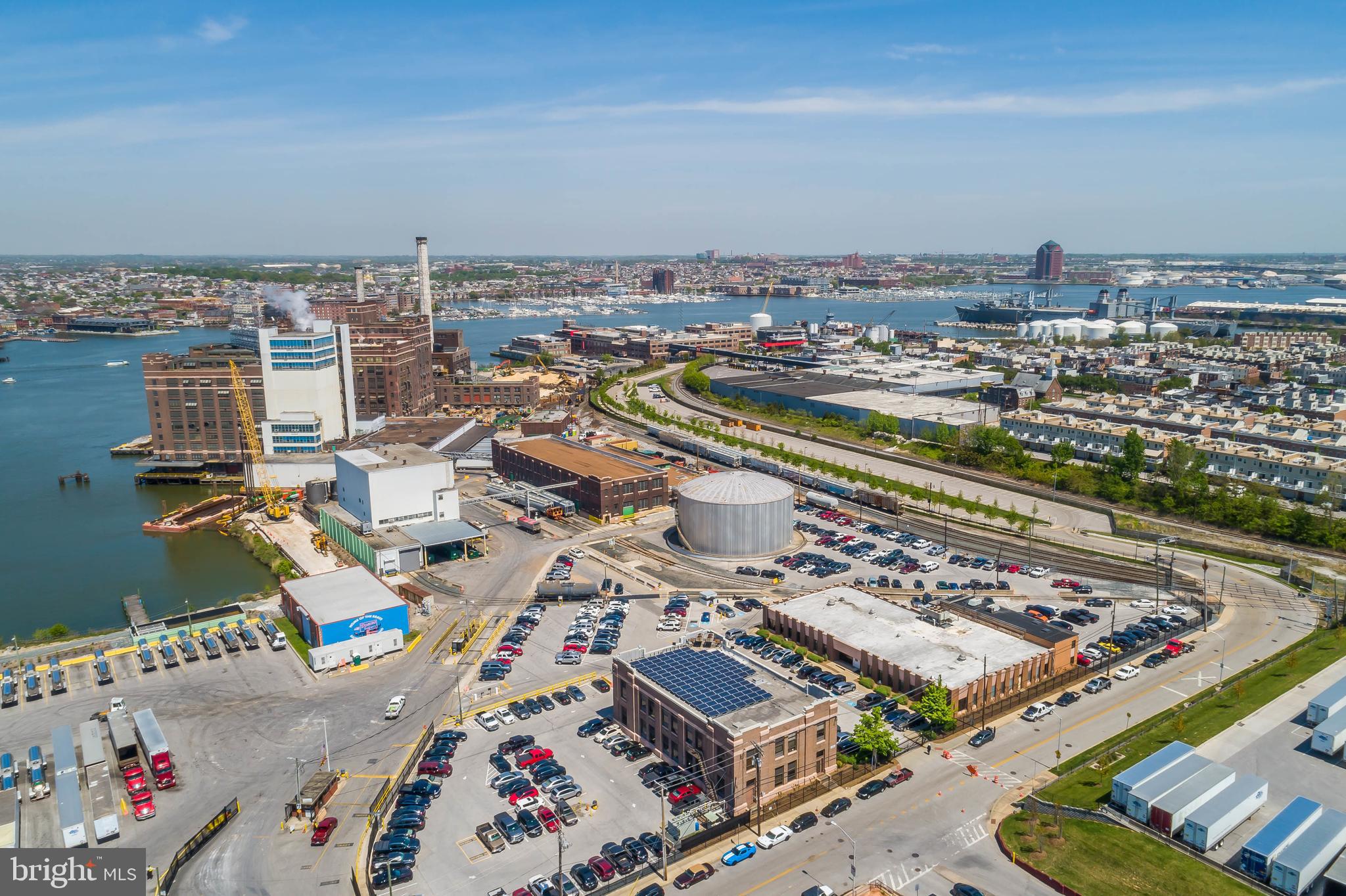 LOCUST POINT - Residential