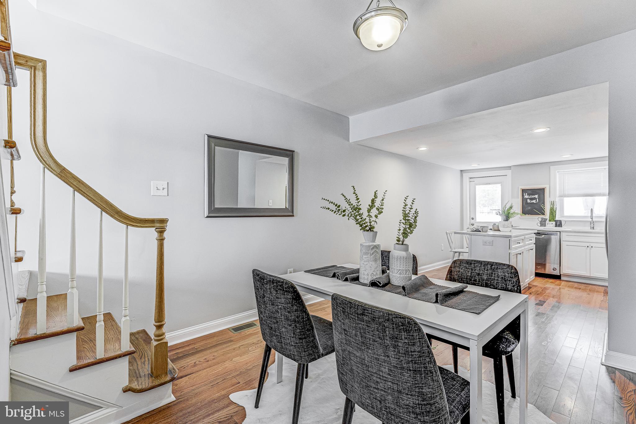 LOCUST POINT - Residential