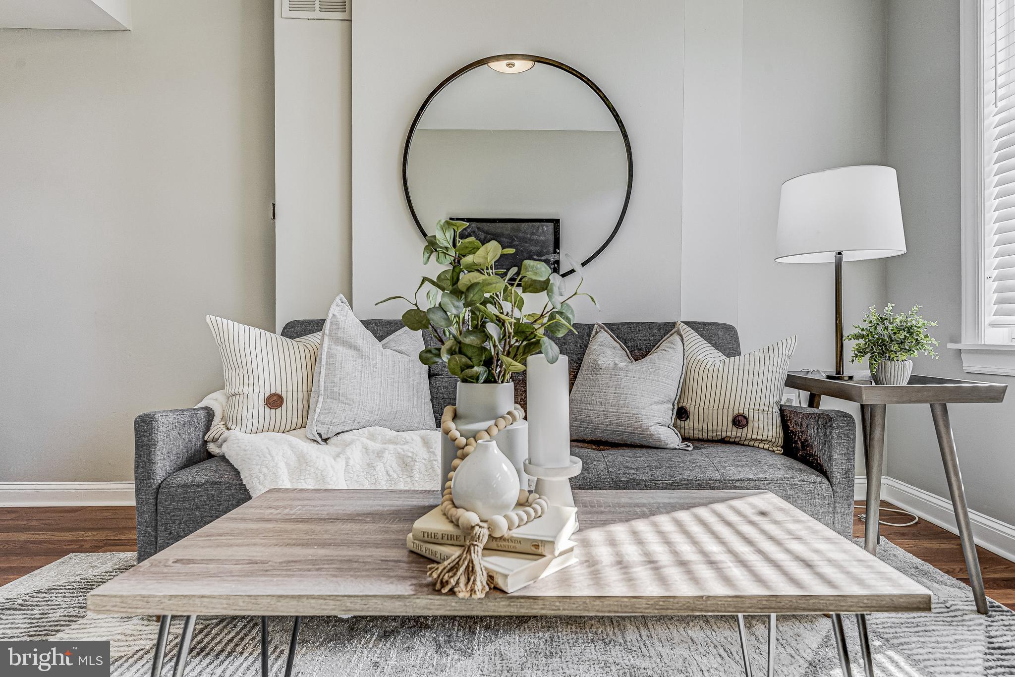 LOCUST POINT - Residential