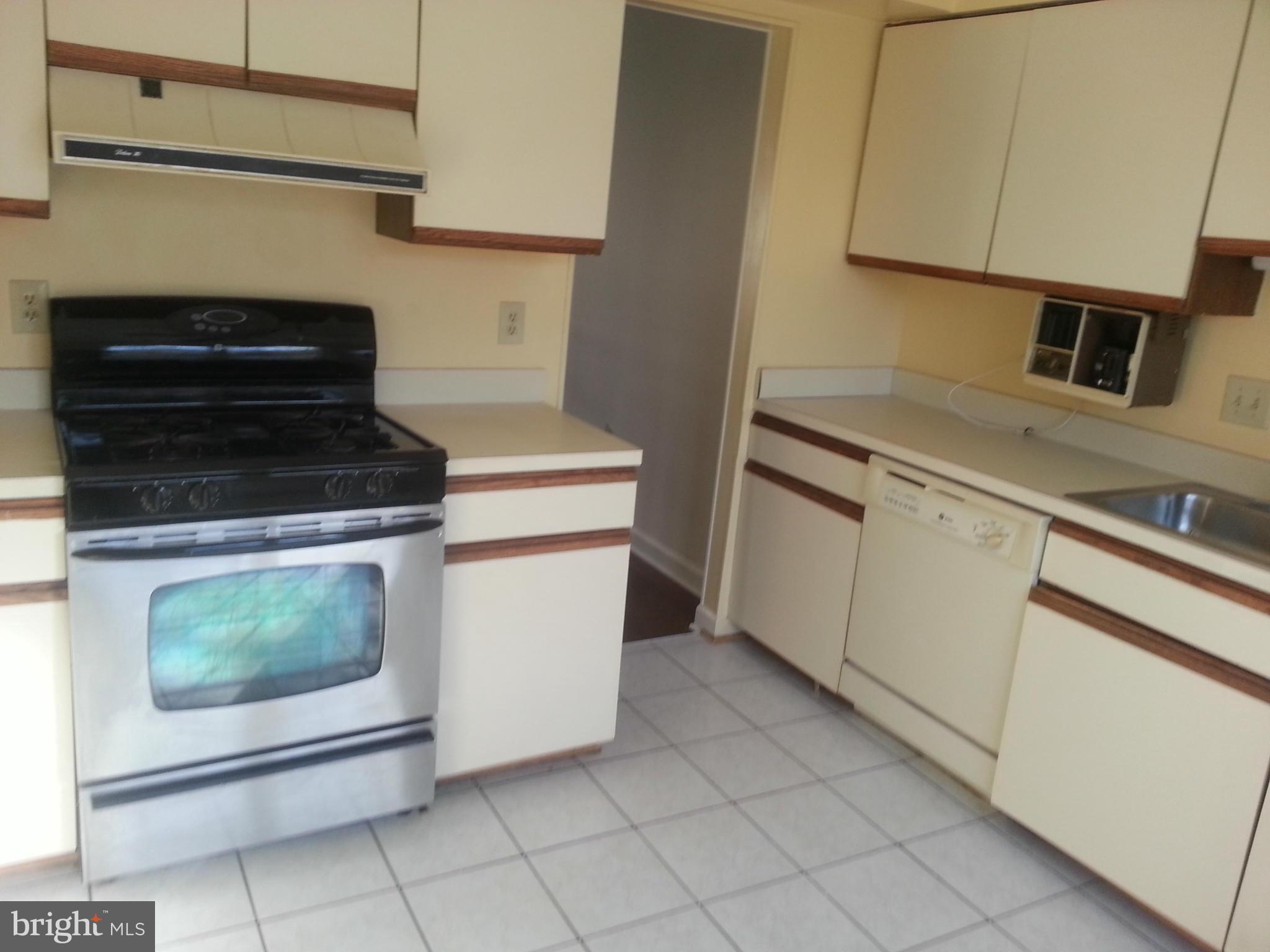 TANGLEWOOD - Residential Lease