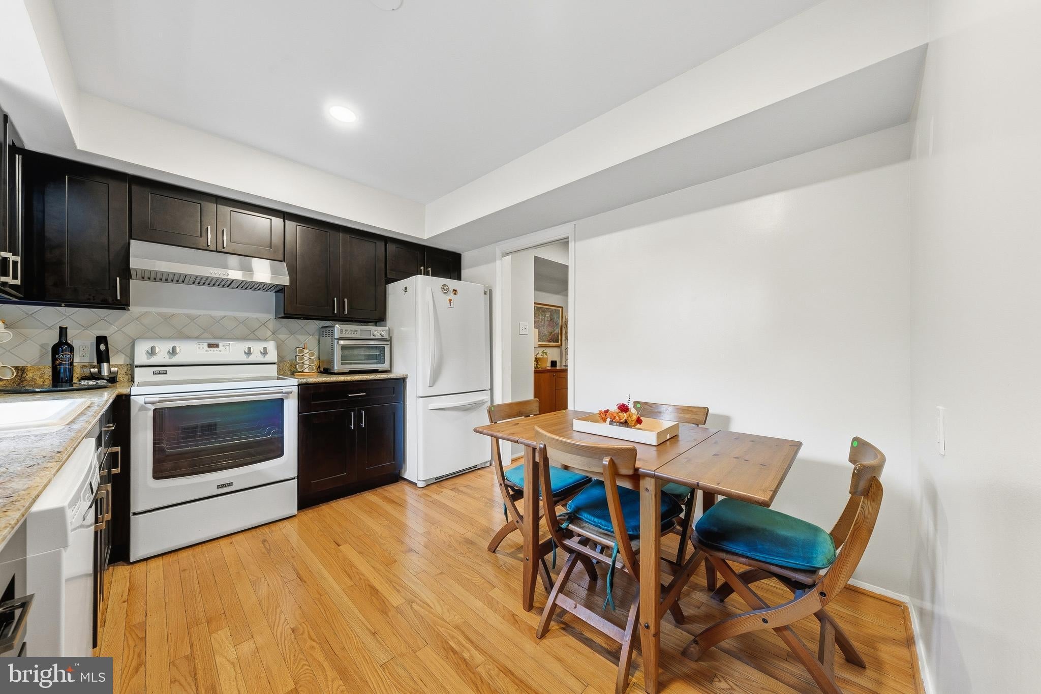 7779 TIVERTON DRIVE