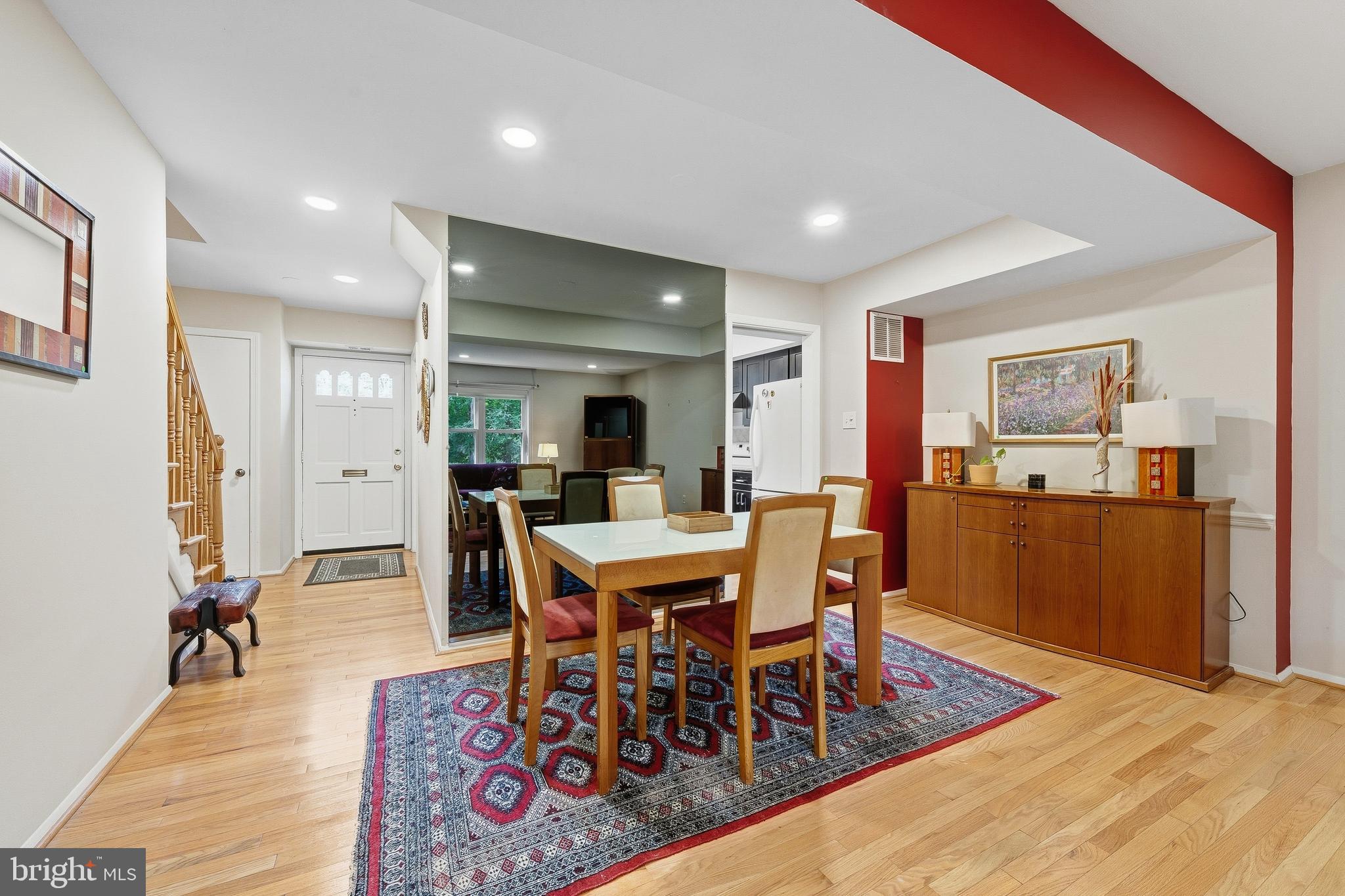 7779 TIVERTON DRIVE