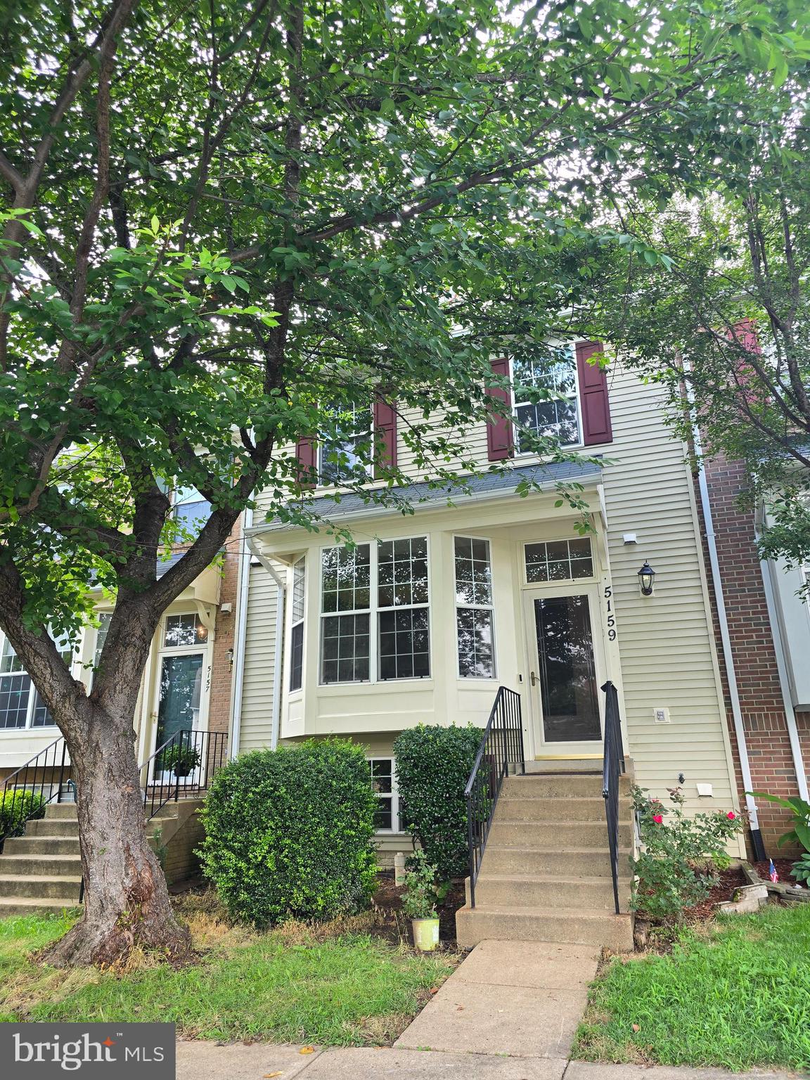 5159 RACE POINTE PLACE