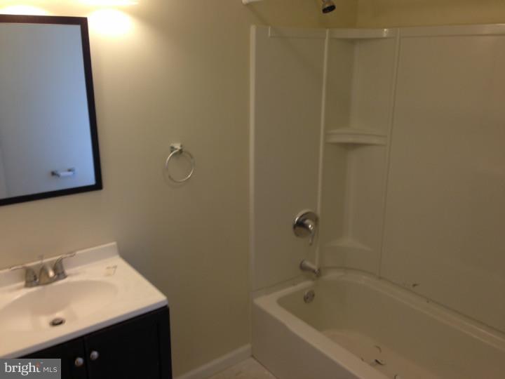 FISHTOWN - Residential Lease