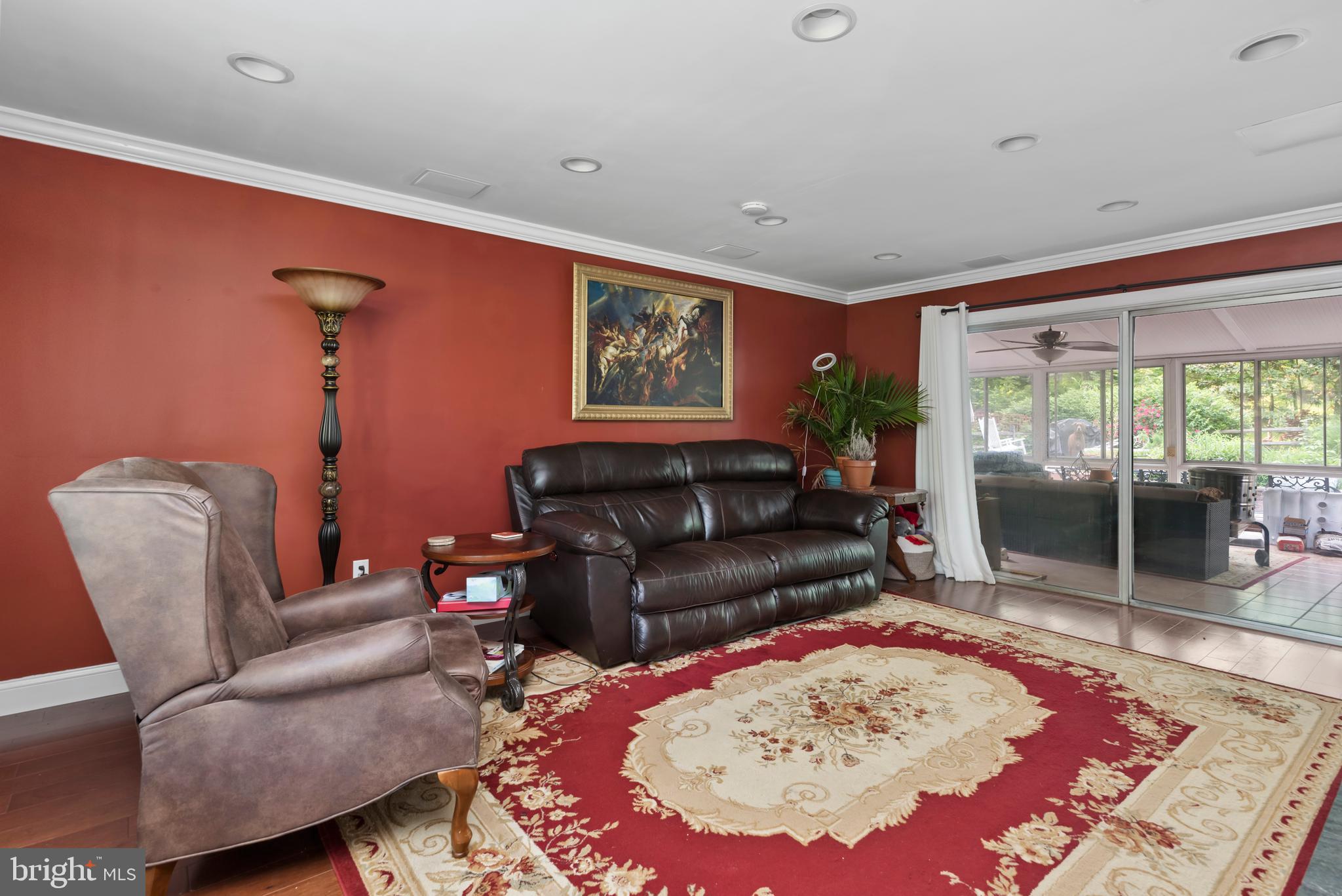 20 ACRE WOODS - Residential