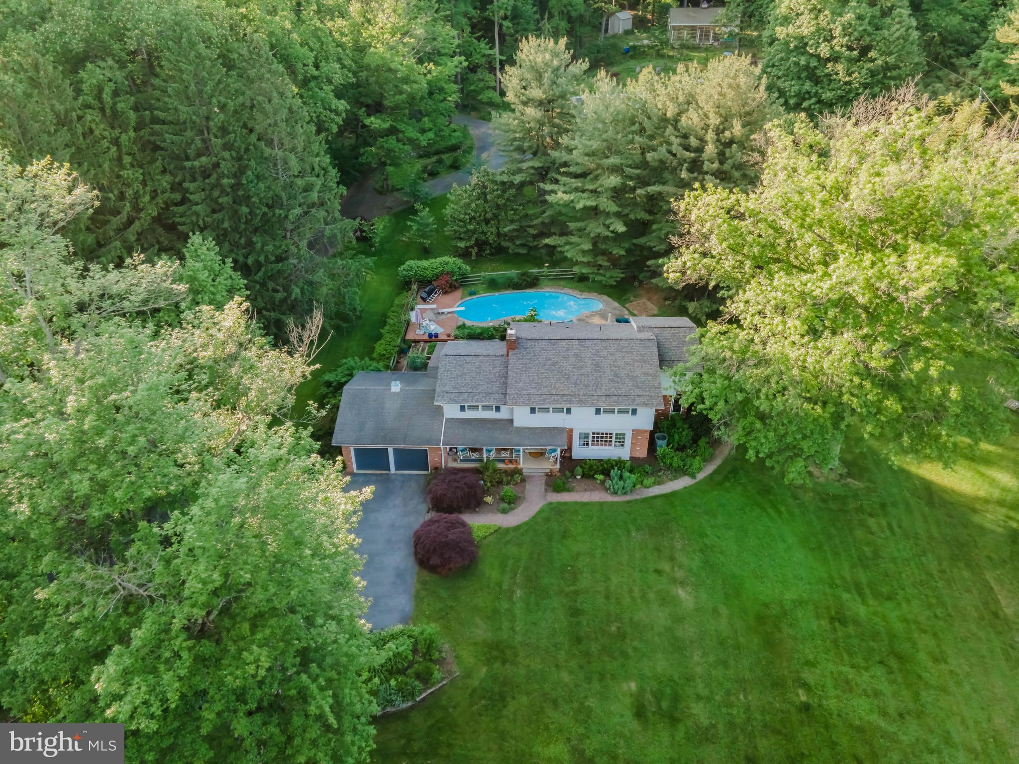 20 ACRE WOODS - Residential